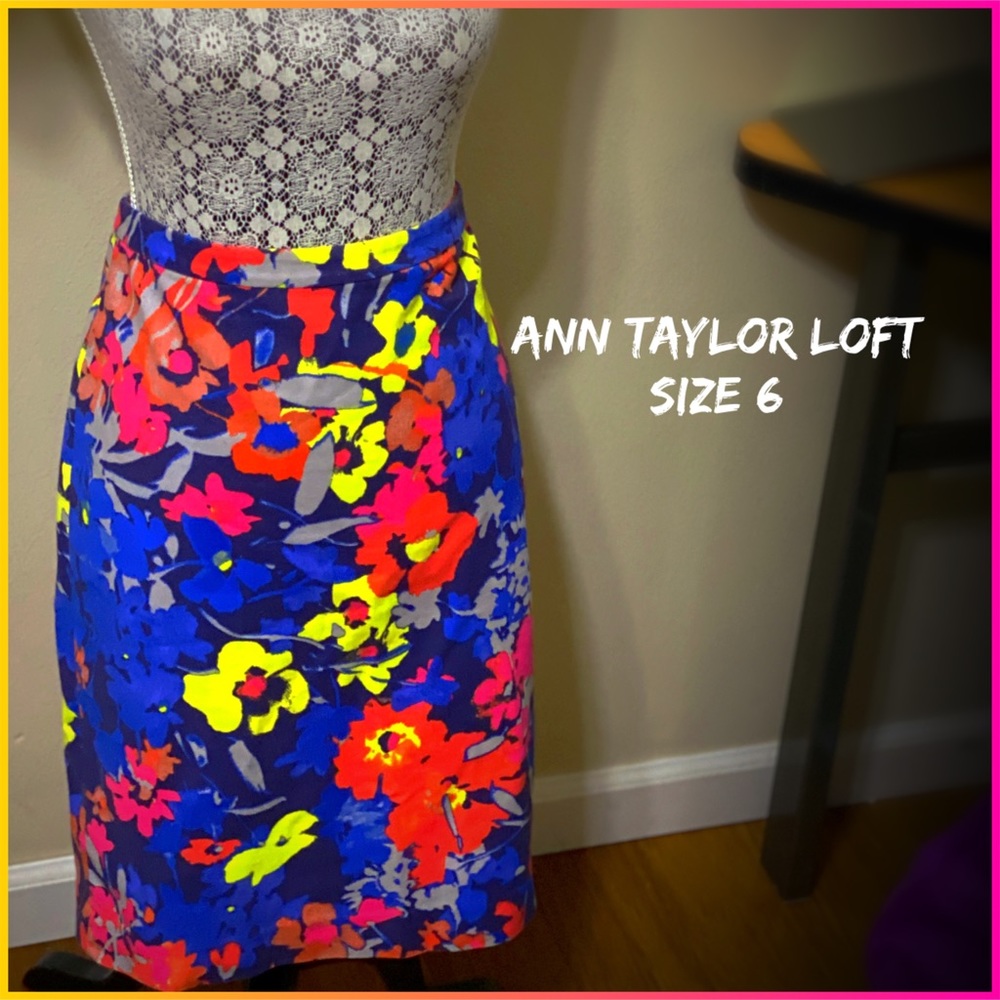 Floral Ann Taylor Mid Length Pencil Style Skirt